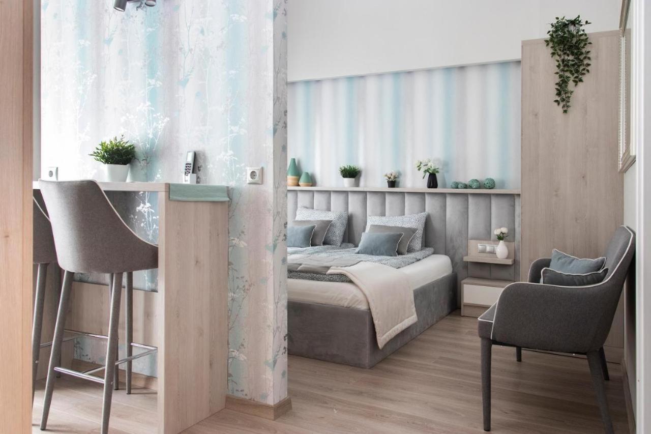 Central Relax Boutique Suites Budapest Esterno foto