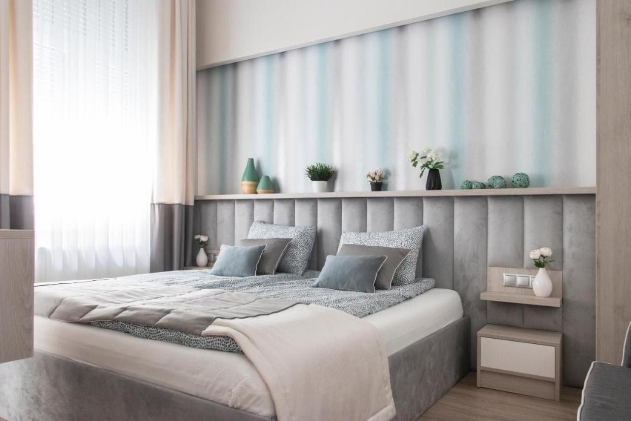 Central Relax Boutique Suites Budapest Esterno foto